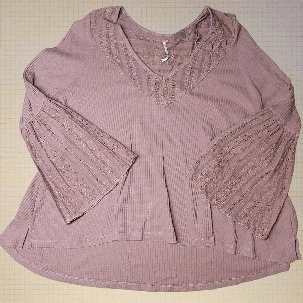 Free People Small Boho Bell Sleeve Lace Trim V-Neck Top Mauve Pink Waffle Knit